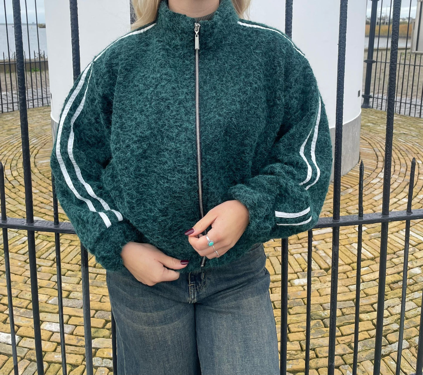 Brooklyn – Fuzzy Varsity Jacket | Zwart
