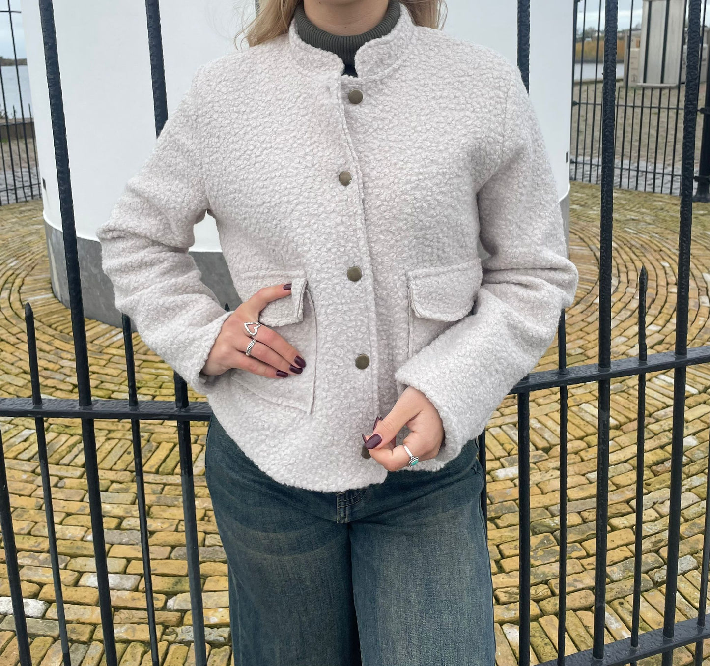 Juliette – Refined Button-Up Jasje | Zwart