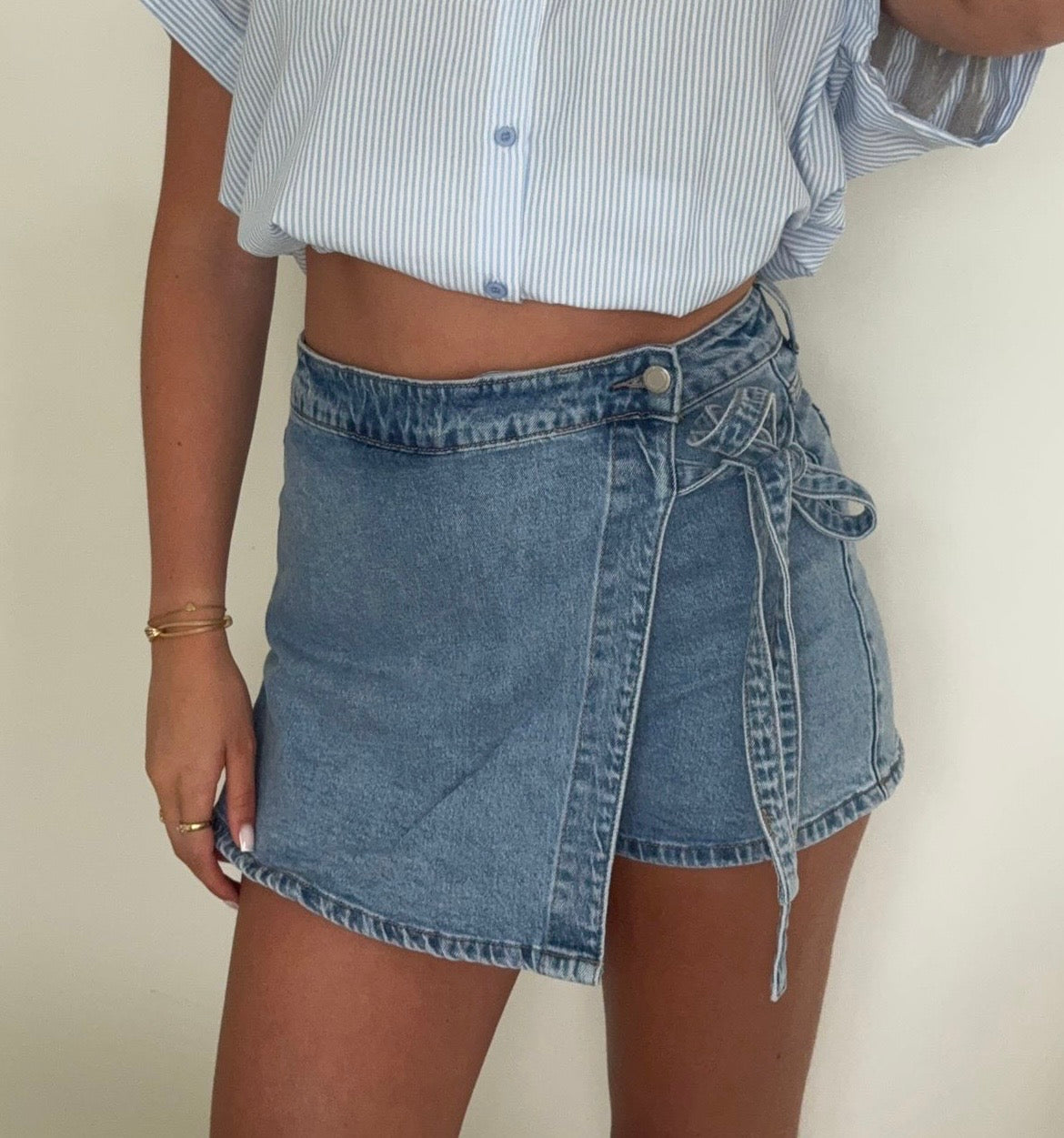 66361 WRAP JEAN SHORTS