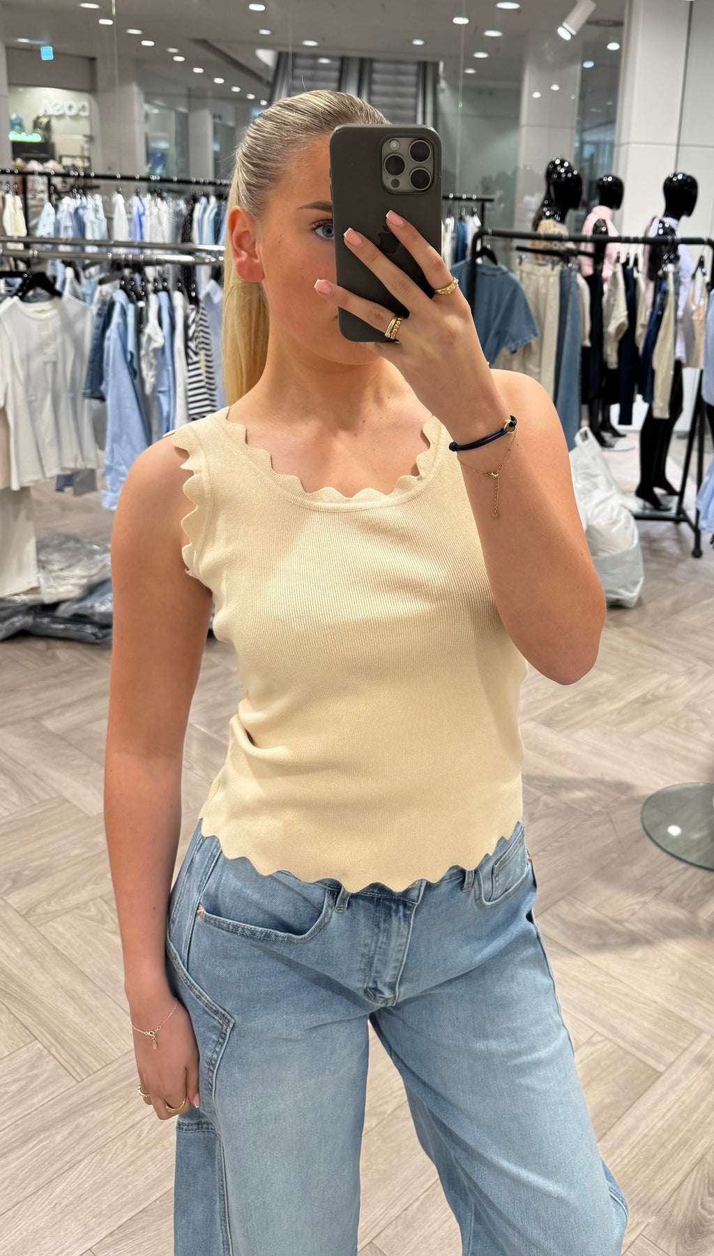 AA3082 Tanktop Beige