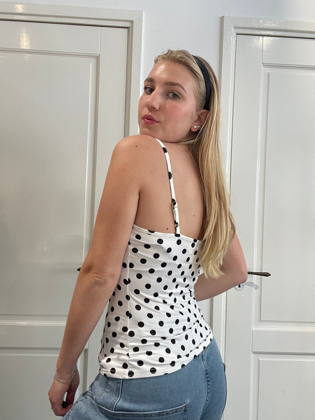 61976 ZWART/WIT POLKA DOTS TANKTOP